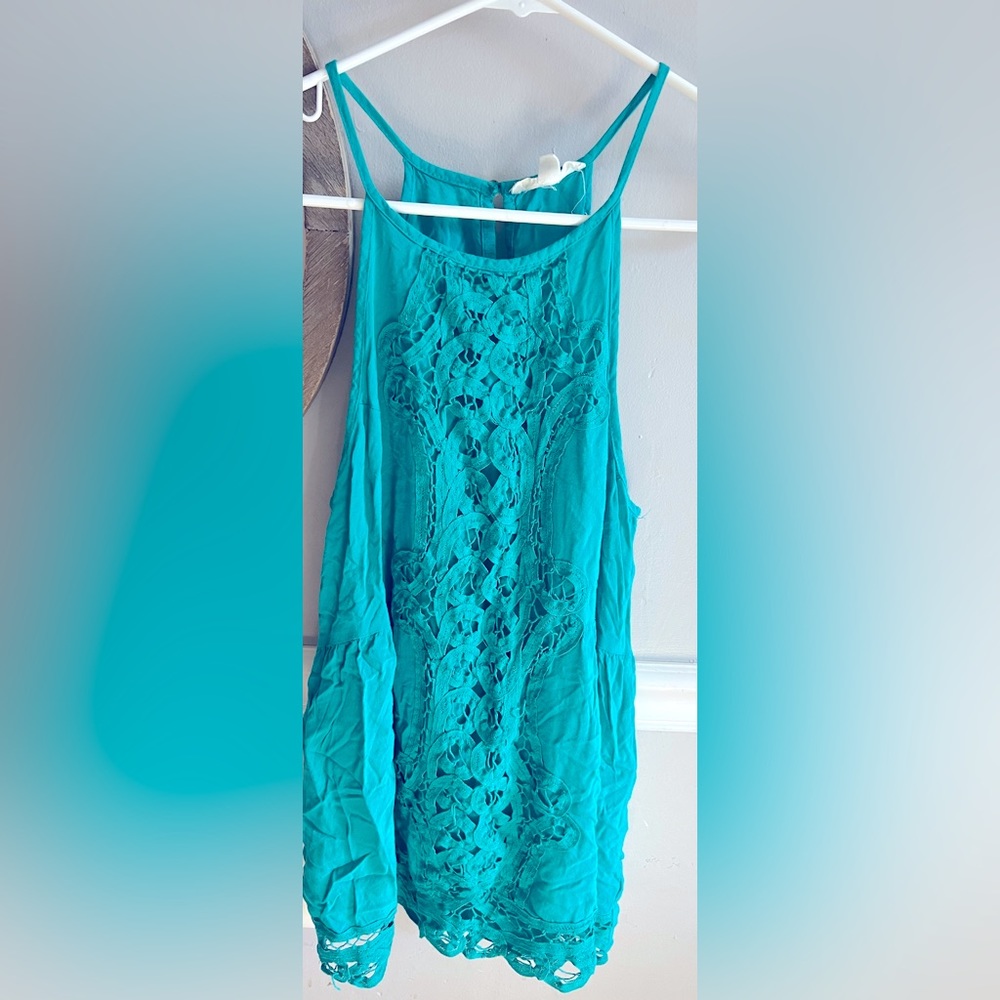 Halter neck lace front tank top